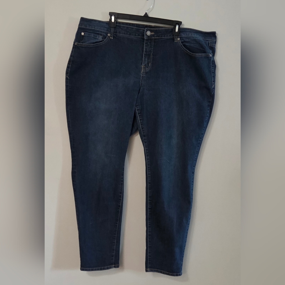 Torrid Denim Curvy Super Stretch Dark Wash Jeans Size 24R